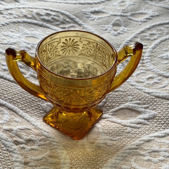 Vintage Indiana Amber Glass Floral Sugar Bowl - Picture 4 of 7